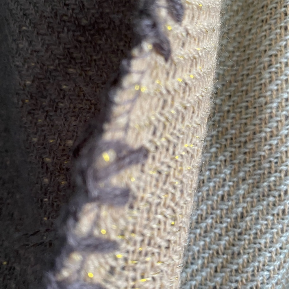 Reversible Wrap/Shawl - Picture 7 of 8